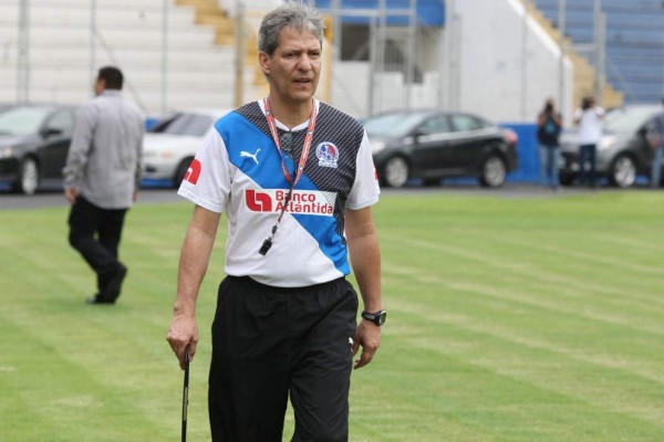 MERCADO: Olimpia busca jugador de perfil alto, Wilson y Thomas cerca de volver