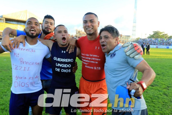 ¡JÚBILO! Los motagüenses se tomaron Puerto Cortés celebrando la copa 14