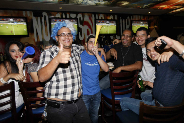 Así vivió la afición sampedrana el partido ante Panamá.