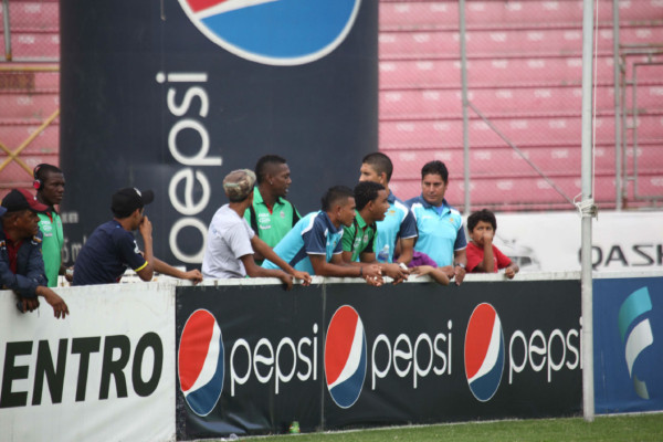 El ambiente previo al clasico Motagua vrs Marathon.