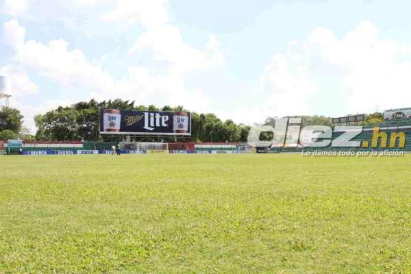 ¡Bien pulido! El ambiente en el Yankel previo a la semifinal entre Marathón-Real España