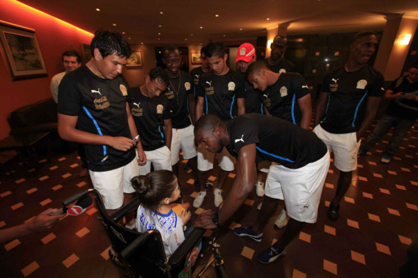 Dania, la niña que emocionó a los merengues.