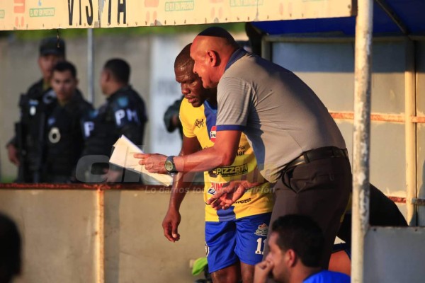 Con un ambientazo en Quimistán recibieron al Victoria de Tyson Núñez