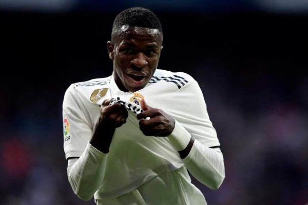 Vinicius se ganó el cariño del Bernabéu celebrando un gol que no fue suyo