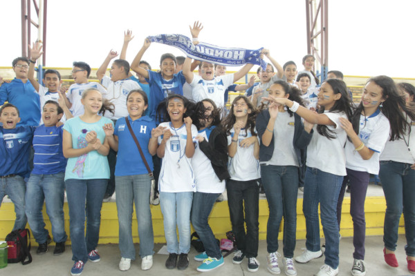 Ambiente antes del juego Honduras vrs Panamá