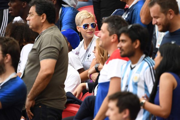 ¡HERMOSAS! Las bellas chicas en el juego entre Francia y Argentina en Rusia 2018
