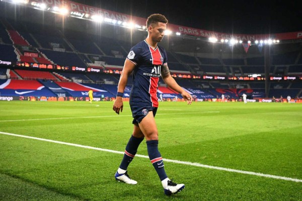 Mercado de fichajes: figura del PSG llegaría al Barcelona y en el Real Madrid preparan su salida