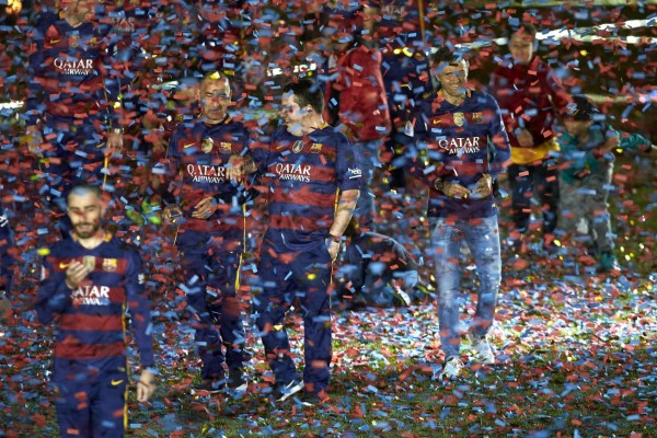 Barcelona celebró su doblete con una gran fiesta en el Camp Nou