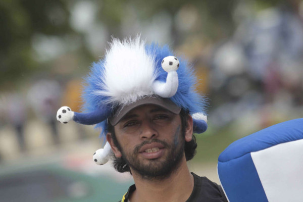¡La afición hondureña llenó el estadio Olímpico! .