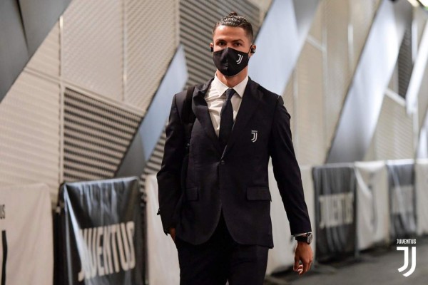 No se vio en TV: La frustración de Cristiano Ronaldo por el penal fallado e Higuaín con su celular