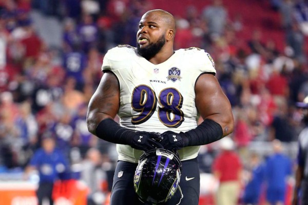 Akinfenwa, el futbolista más fuerte del mundo, quiere pelear en la WWE: ''Solo puede haber una bestia''