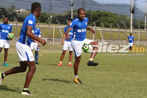 EN FOTOS: Olimpia entrenó muy concentrado pensando en el Platense
