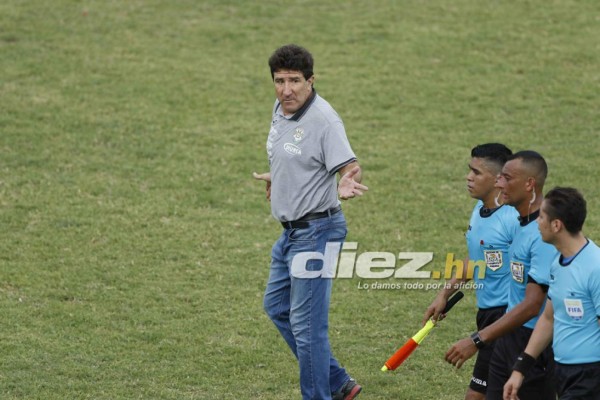 Las bellas chicas en el Yankel y la celebración a lo CR7