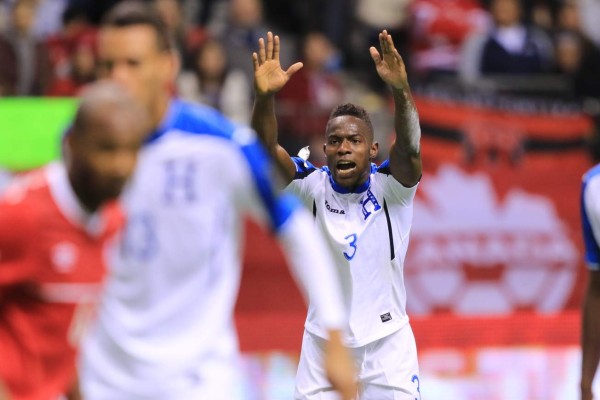 EN FOTOS: Noche para el olvido de Honduras en Vancouver