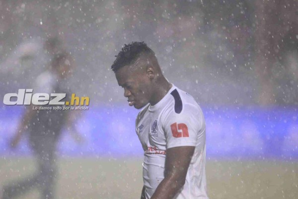 La tristeza de los jugadores del Olimpia tras perder la final ante Motagua