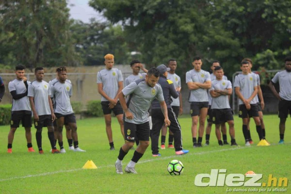 EN FOTOS: Así fue el primer entreno de Carlos Restrepo al mando del Real España