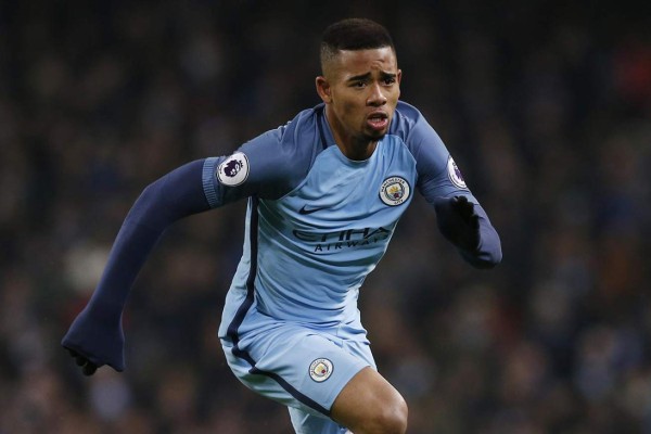 Los 15 jugadores prematuros mejor fichados en la historia del fútbol