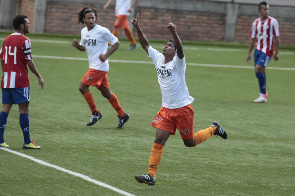 Atlético Municipal y Jaguares dieron espectáculo.