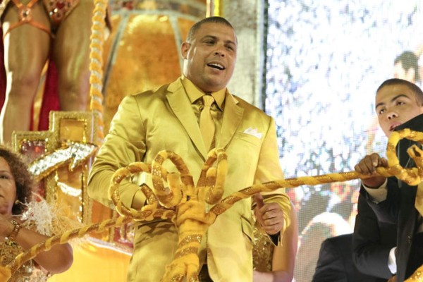 Crack brasileño reveló cómo son las fiestas de Ronaldo y Ronaldinho: 'Tenía una discoteca en su propia casa'