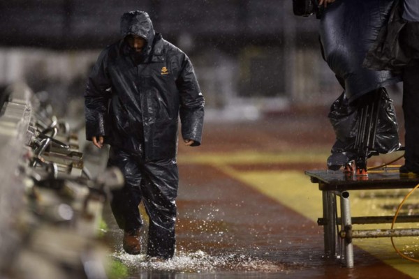 Argentina-Brasil: Las fotos del estadio Monumental inundado