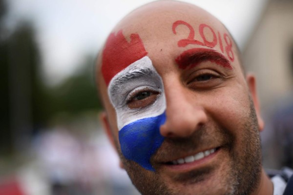 ¡AMBIENTAZO! Así se vive la previa de la final del Mundial Francia-Croacia