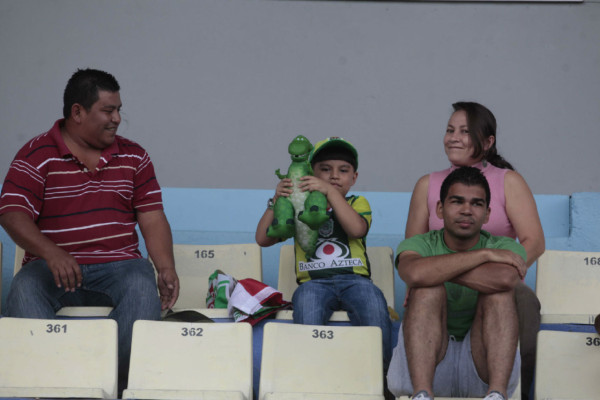 El ambiente previo al clasico Motagua vrs Marathon.