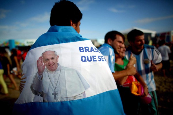 Alemanes y argentinos ya viven su fiesta previo a la final del Mundial.