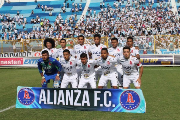 Top: Alajuelense iguala al Olimpia entre los equipos con más títulos internacionales en Centroamérica