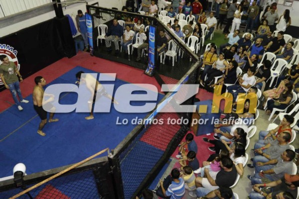 Ambientazo: Estas son las mejores imagenes del Xfit Fight Night 10