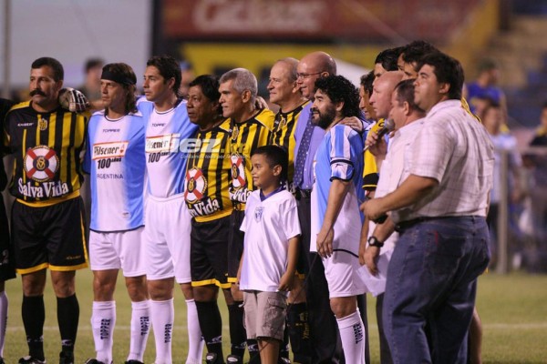 ¡Hotel y camisa de Motagua! El día que Diego Maradona visitó el Estadio Olímpico