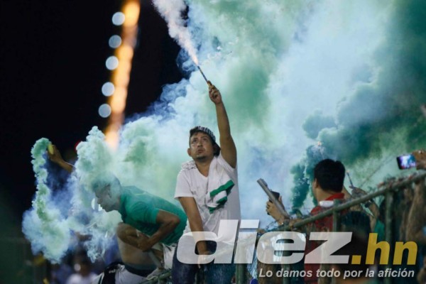 No se vio en TV: La frustración de Troglio por la segunda derrota de Olimpia y la locura en el Excélsior