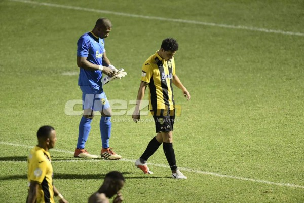 La tristeza de Real España y su gente en la noche que unos Lobos silenciaron el Morazán