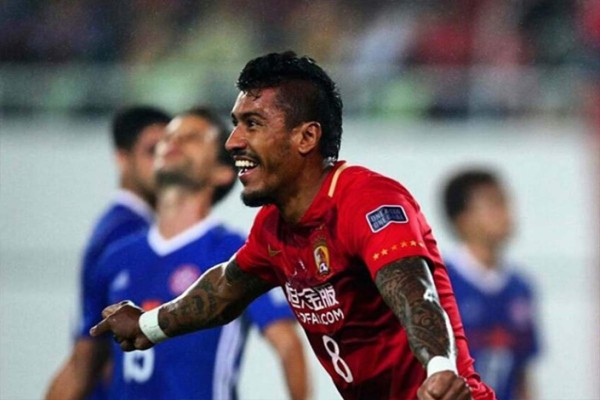 RUMORES/FICHAJES: ¡Le 'roban' jugador al Barça pero va a la carga por un brasileño!