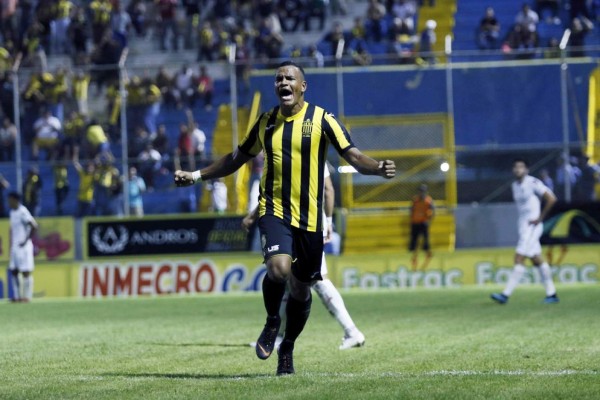 ¡Revolución aurinegra! Real España y el 11 titular que utilizó en amistoso previo al torneo