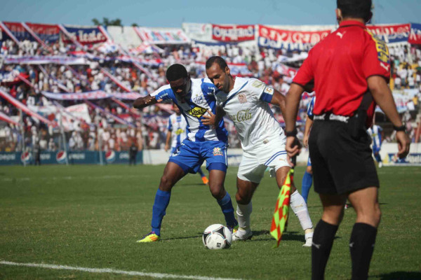 La mejores acciones de la Final del Futbol de Honduras