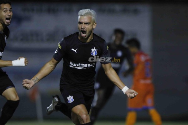 El fuerte calentón entre Rocca y Bengtson, la emotiva pancarta de Agámez y los golpes en El Progreso