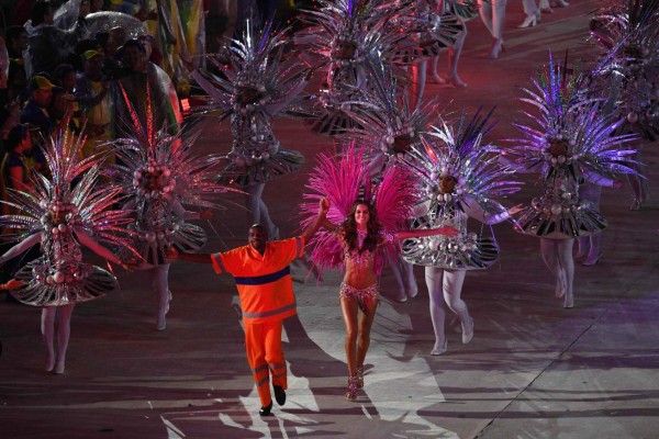 ¡Espectacular! Los brasileños clausuraron los Juegos Olímpicos de Río de forma magistral