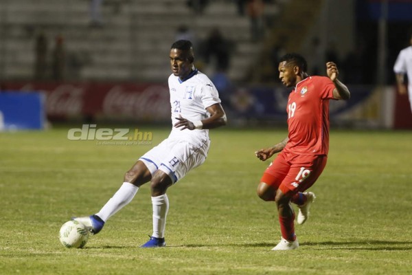 Roger Espinoza nos revela su 11 histórico de la Selección de Honduras