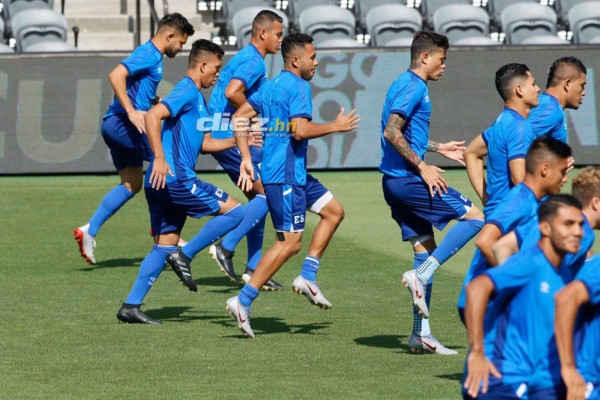 ¿Quién es la chica? Así fue el entreno de El Salvador previo al juego con Honduras