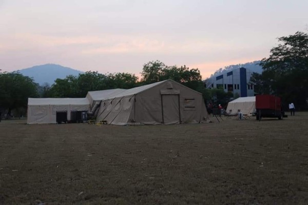 Así es el hospital móvil que instalaron en Villanueva, Cortés para pacientes con coronavirus