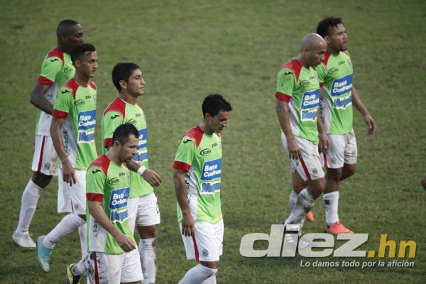 Los rostros de tristeza en Marathón tras derrota ante Olimpia