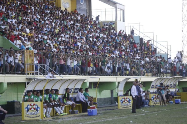 FOTOS: Los estadios humildes donde se han coronado campeones en Honduras