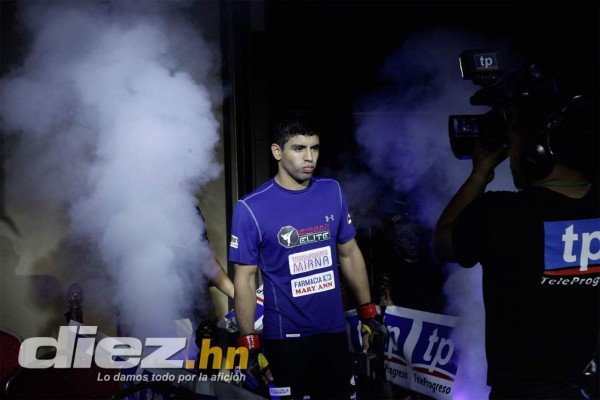 Espectacular velada de artes marciales mixtas de la HFL