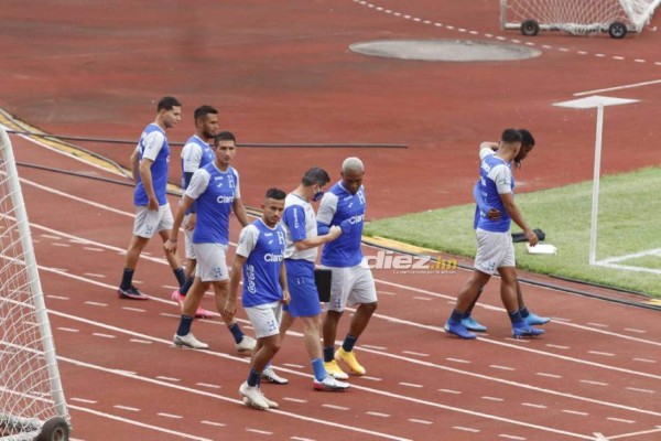 El llamativo look de Kervin Arriaga, sonrisas y trabajo colectivo en primer entreno de Honduras en San Pedro Sula