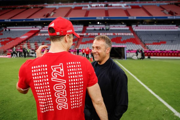 ¡Golazos, euforia y cánticos! Así festejaron los jugadores del Bayern Múnich el título de Bundesliga