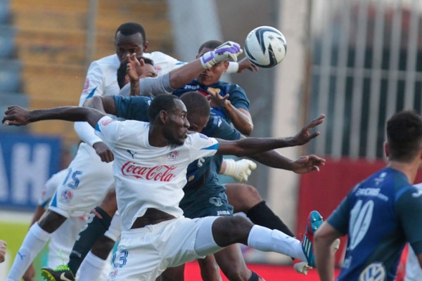 Futbolistas que pasaron por el Olimpia y no pudieron con el 'peso de la camisa'