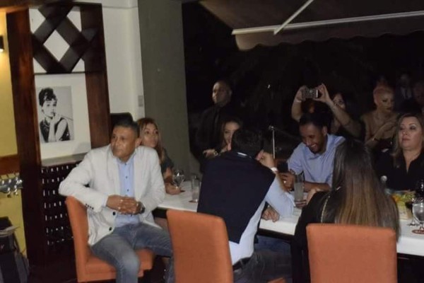 El nuevo look de Keylor en el relanzamiento de la Estética Navas