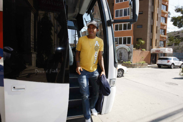 Honduras se concentra pensando en México.