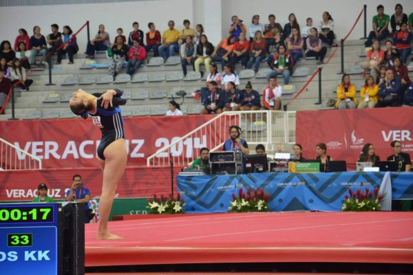 Kaisa Chirinos, la gimnasta nacida en Miami que busca representar a Honduras en Río 2016