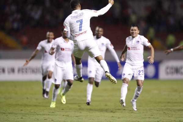 Así fue el enorme festejo de los jugadores del Olimpia luego de se campeones